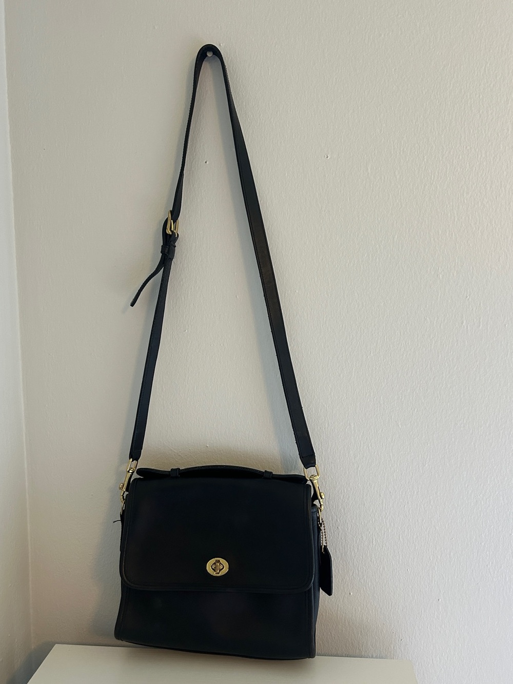 Vintage Coach Court Bag - Picture 5 of 6